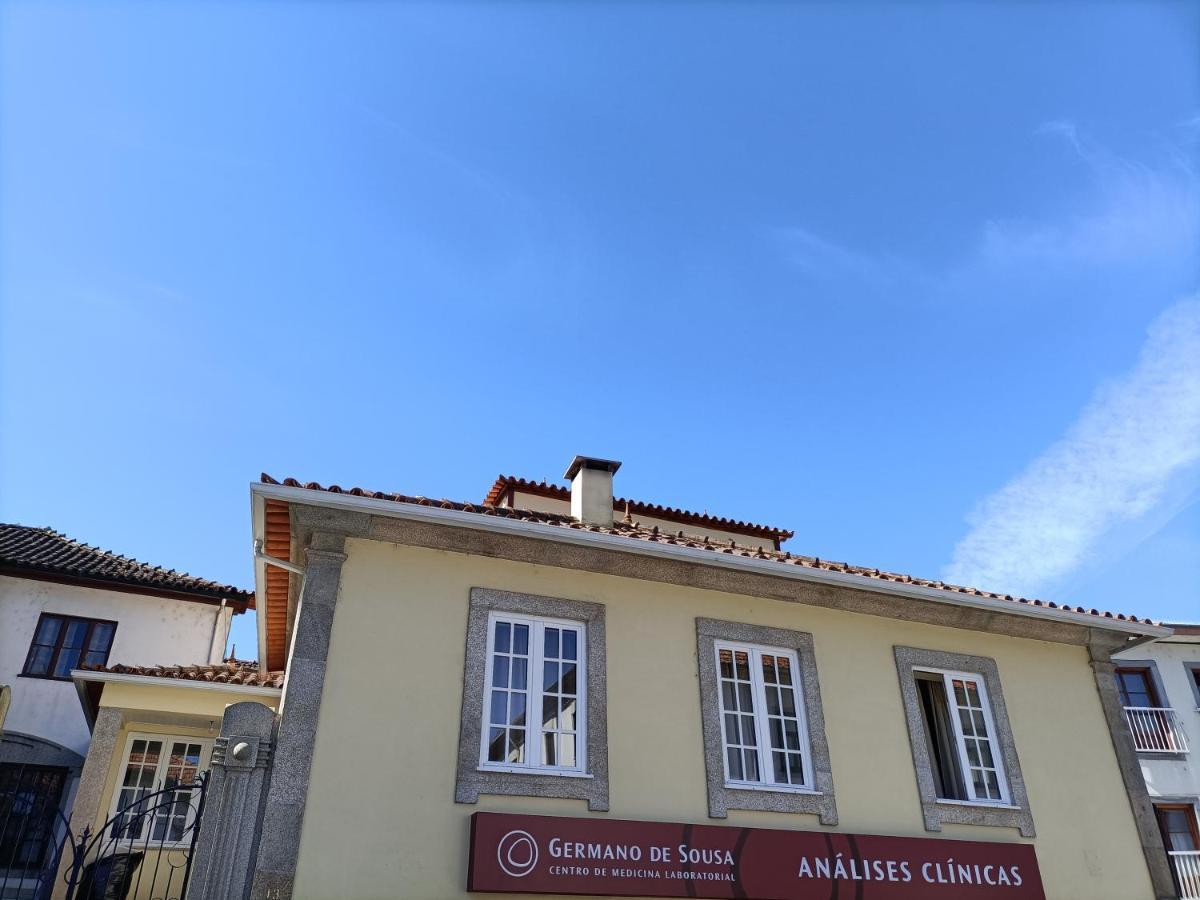 Central House Арока Екстериор снимка