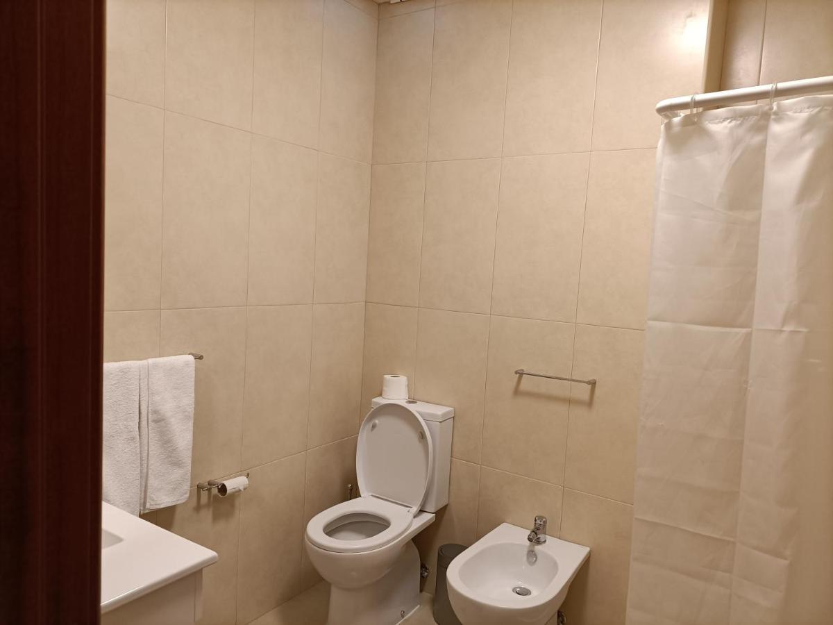 Central House Арока Екстериор снимка